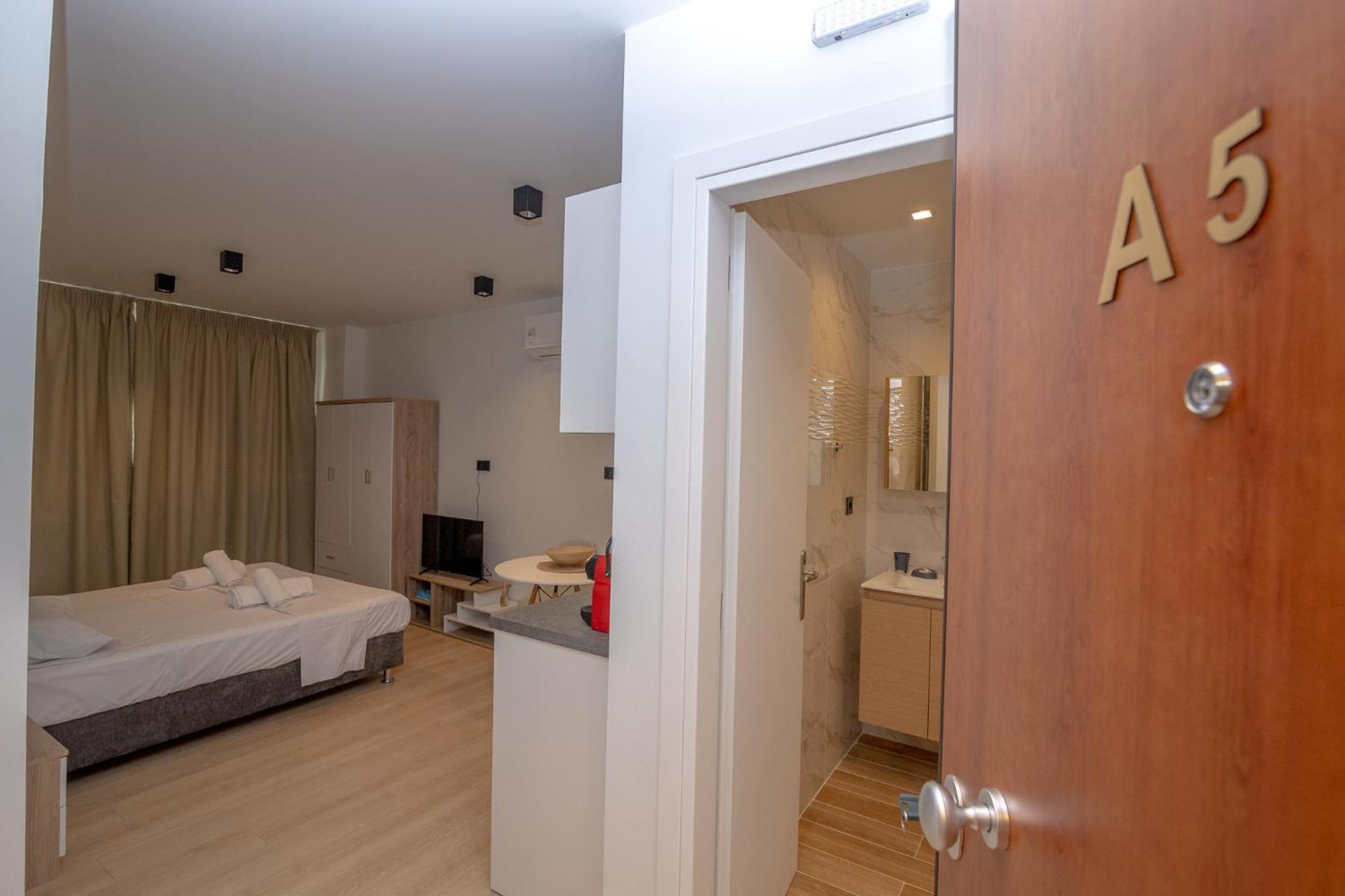 Facadoro Luxury Apartments Atenas Exterior foto
